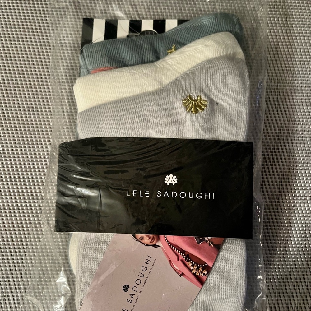 LELE SADOUGHI NWT AUTHENTIC CLOUD SET OF 3 COUNTRY CLUB ANKLE SOCKS